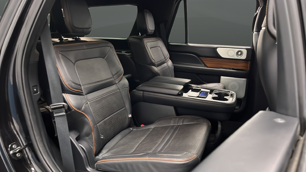 2022 Lincoln Navigator Black Label