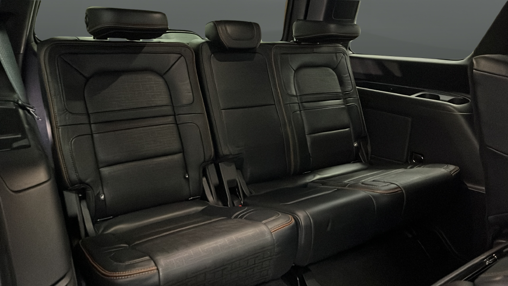 2022 Lincoln Navigator Black Label