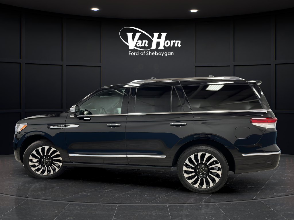 2022 Lincoln Navigator Black Label