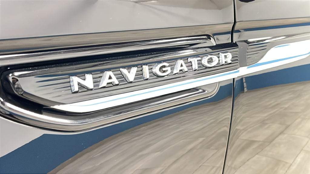 2022 Lincoln Navigator Black Label