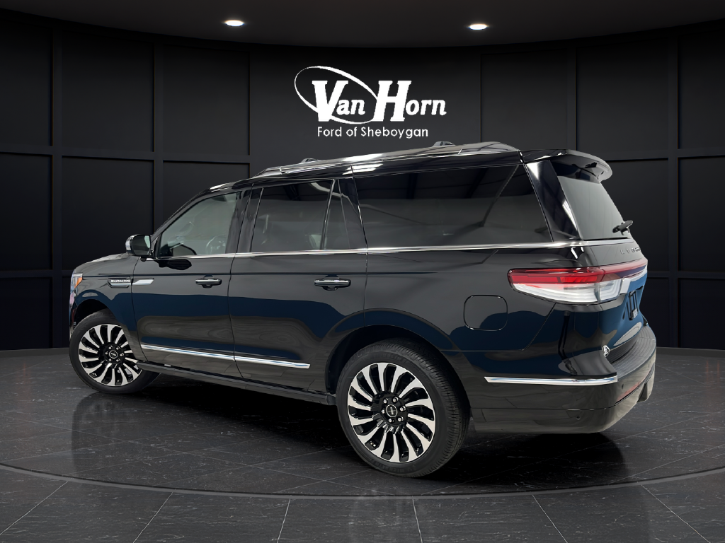 2022 Lincoln Navigator Black Label