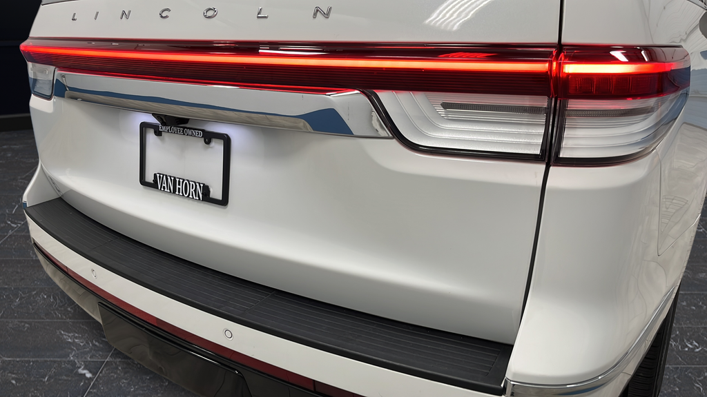 2022 Lincoln Navigator L Reserve