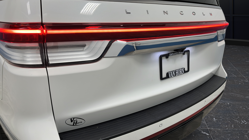 2022 Lincoln Navigator L Reserve