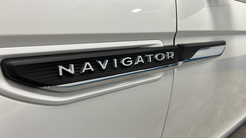 2022 Lincoln Navigator L Reserve