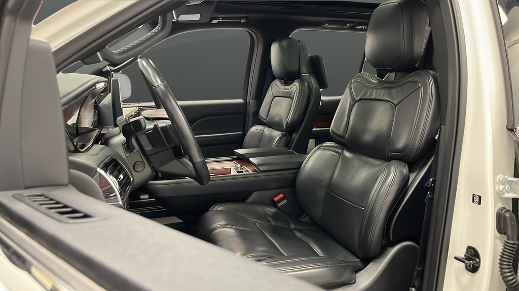 2022 Lincoln Navigator L Reserve