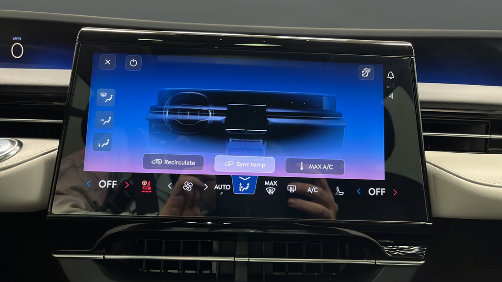 2025 Lincoln Nautilus Premiere Hybrid