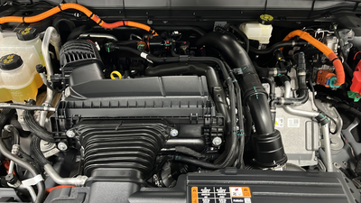 2025 Lincoln Nautilus Premiere Hybrid