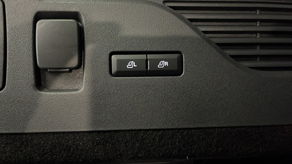 2025 Lincoln Nautilus Premiere Hybrid
