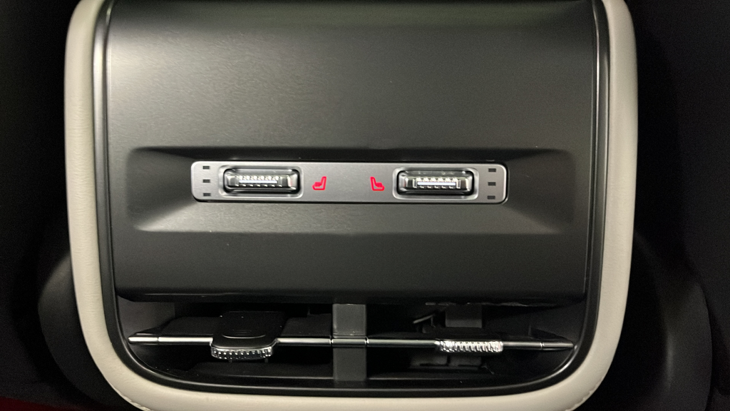 2025 Lincoln Nautilus Premiere Hybrid