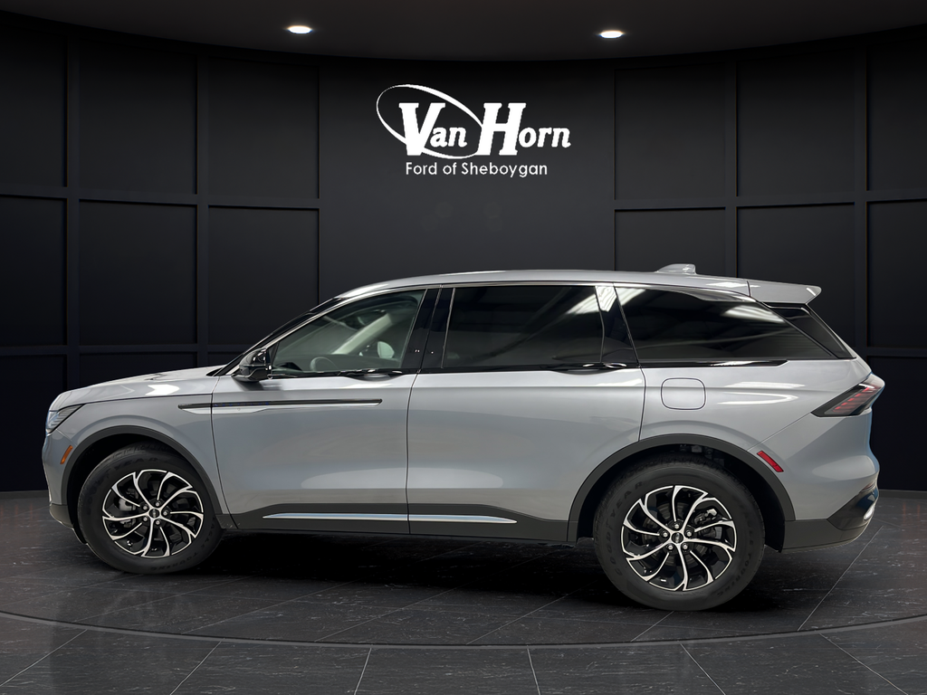 2025 Lincoln Nautilus Premiere Hybrid