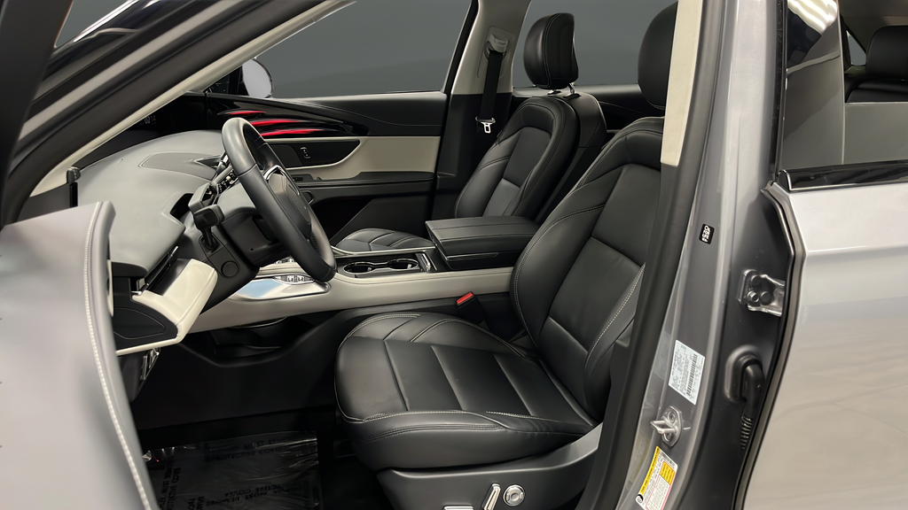 2025 Lincoln Nautilus Premiere Hybrid
