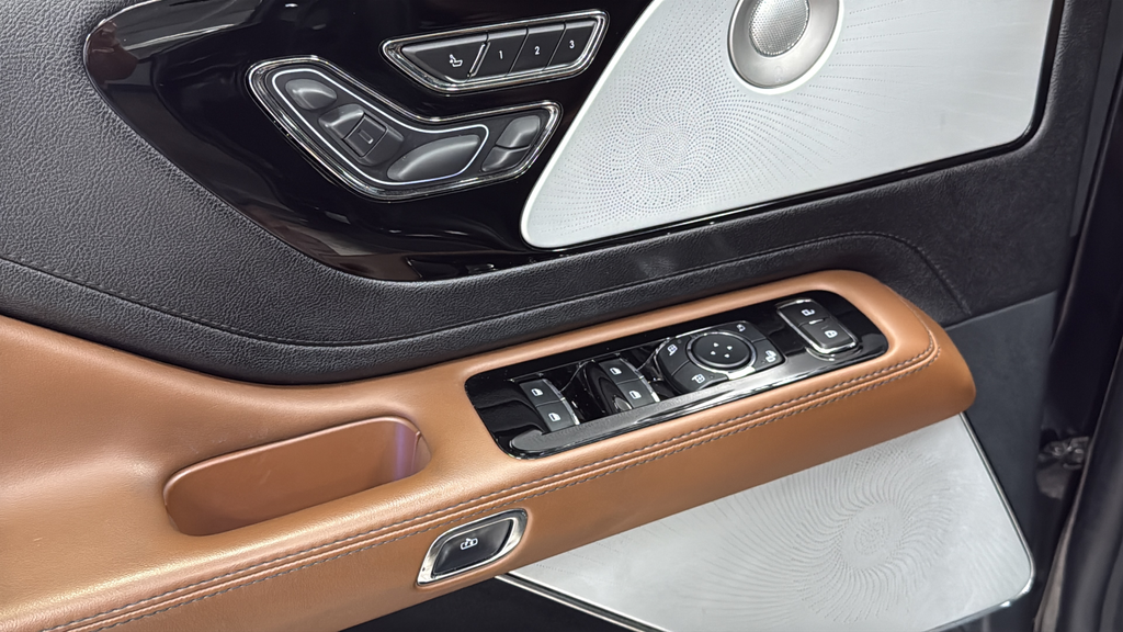 2023 Lincoln Aviator Plug-In Hybrid Grand Touring
