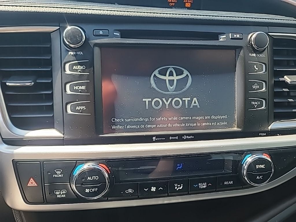 2016 Toyota Highlander LE Plus V6