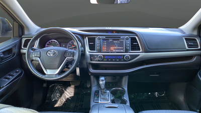 2016 Toyota Highlander LE Plus V6