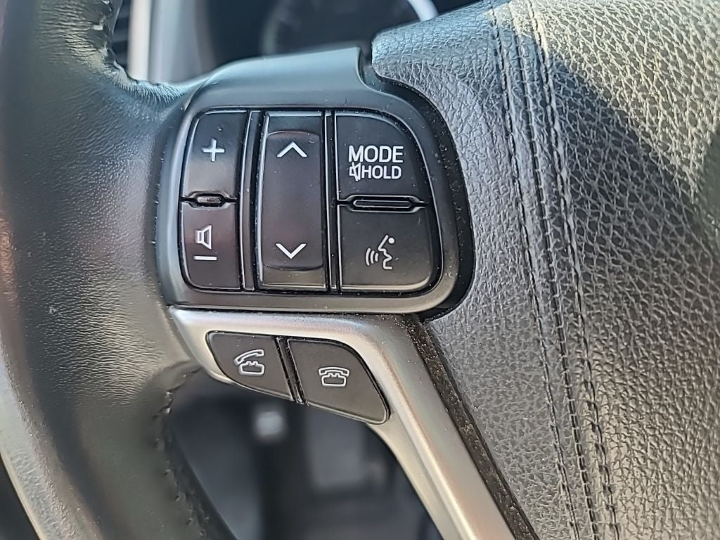 2016 Toyota Highlander LE Plus V6