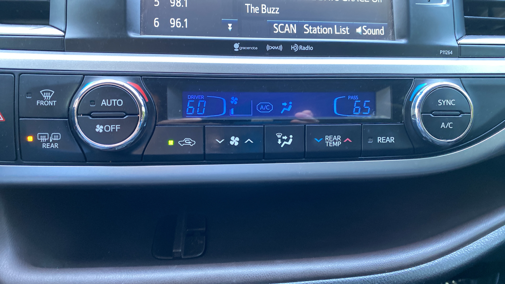 2016 Toyota Highlander LE Plus V6