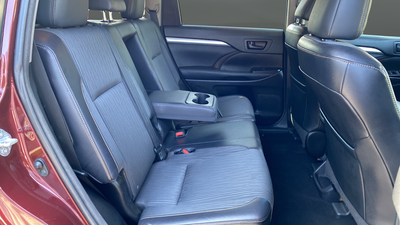 2016 Toyota Highlander LE Plus V6