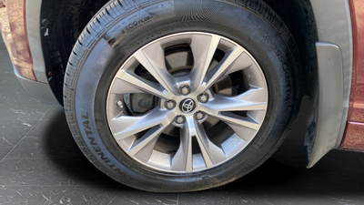 2016 Toyota Highlander LE Plus V6
