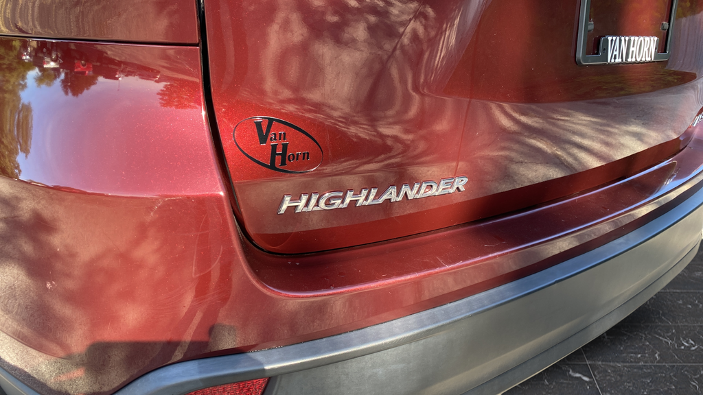 2016 Toyota Highlander LE Plus V6