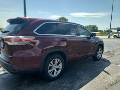 2016 Toyota Highlander LE Plus V6