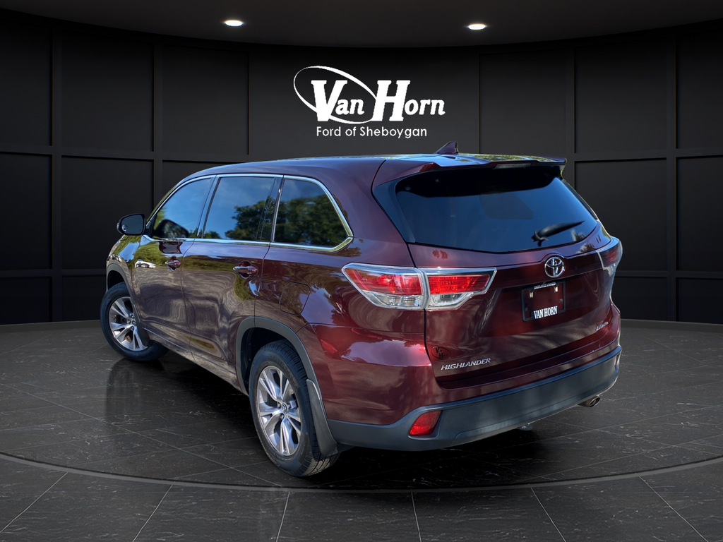 2016 Toyota Highlander LE Plus V6