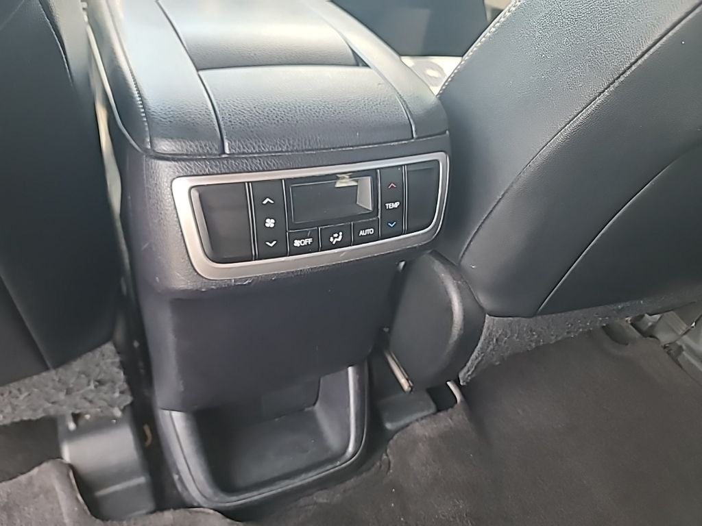 2016 Toyota Highlander LE Plus V6