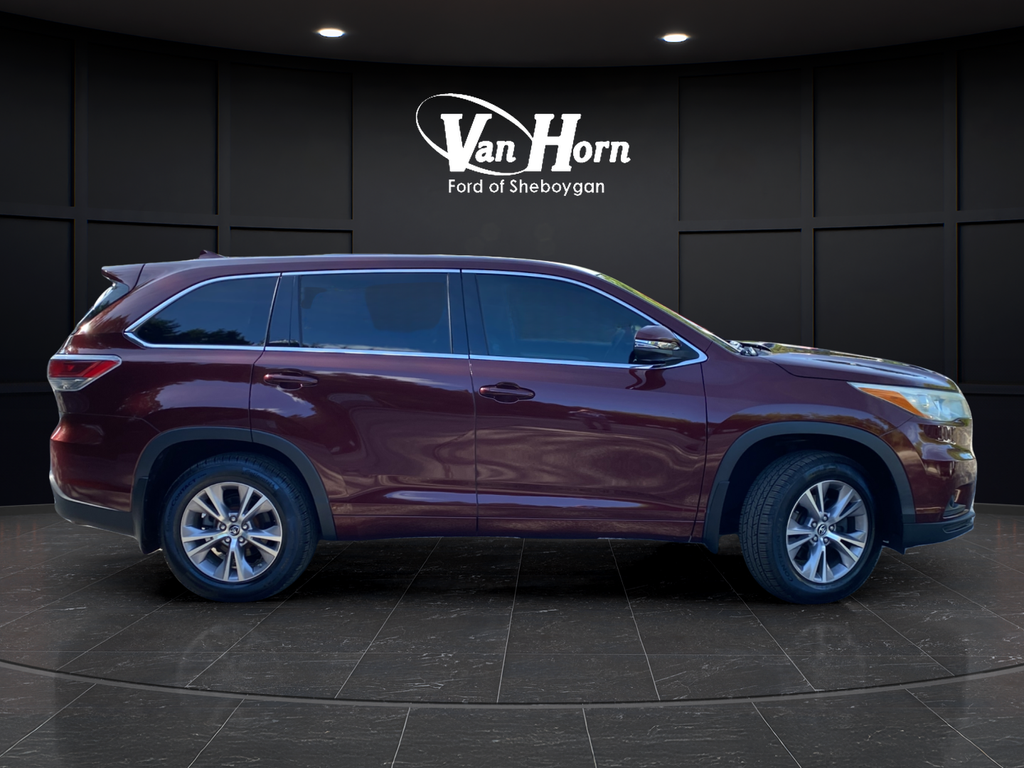 2016 Toyota Highlander LE Plus V6