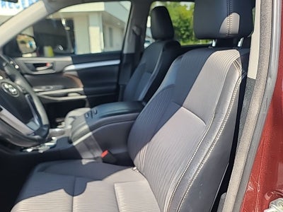 2016 Toyota Highlander LE Plus V6