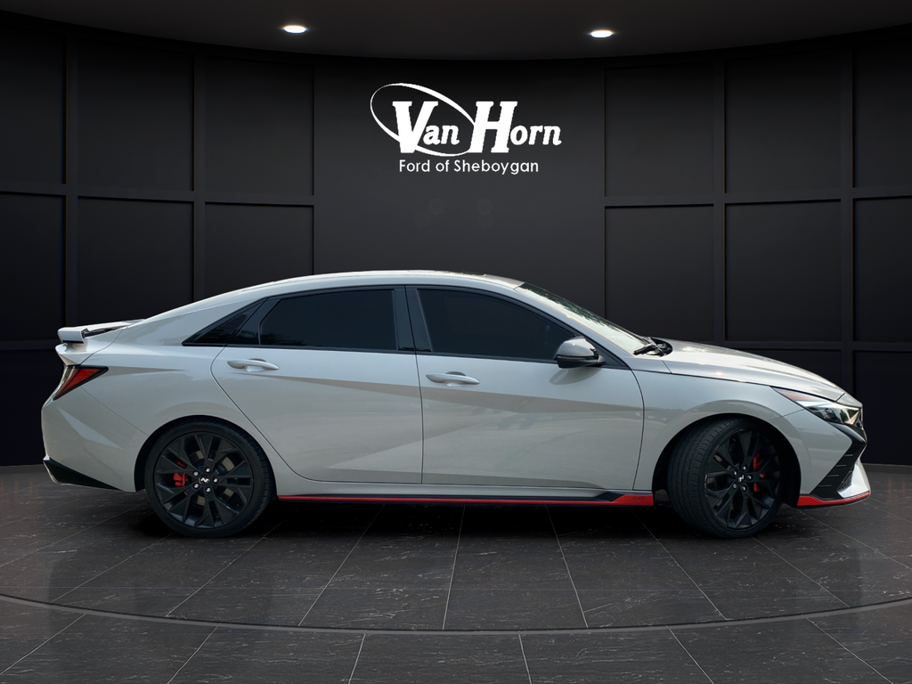 2022 Hyundai Elantra N Base