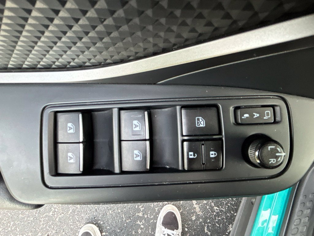 2018 Toyota C-HR XLE Premium