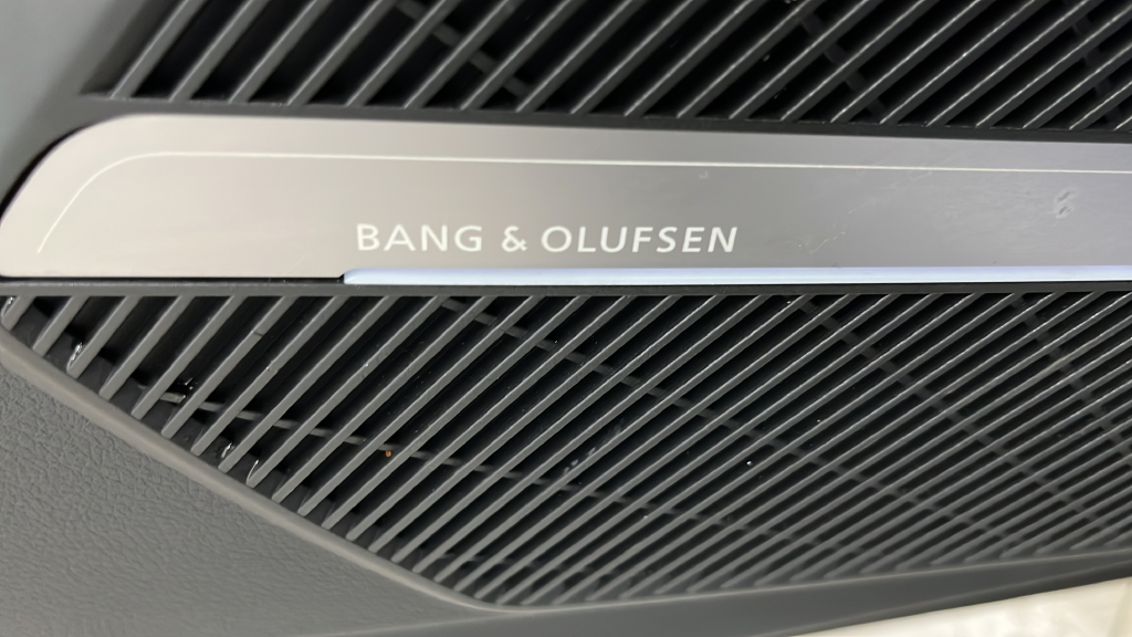 2024 Audi Q5 45 S line Premium quattro