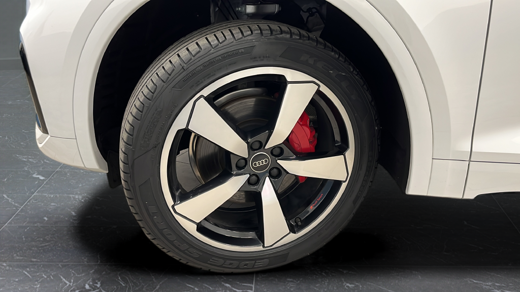 2024 Audi Q5 45 S line Premium quattro