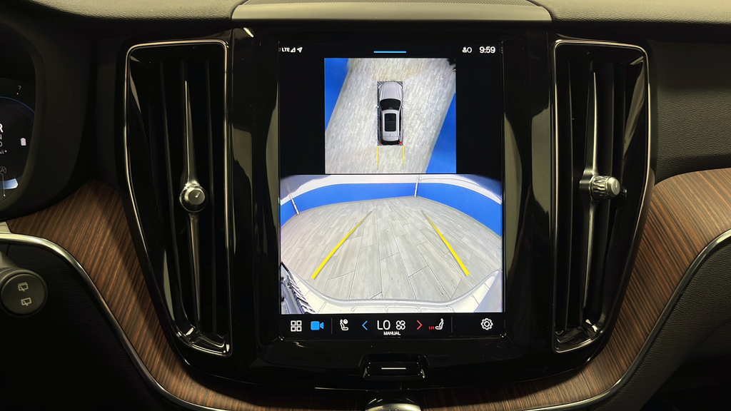 2024 Volvo XC60 B5 Plus Dark Theme