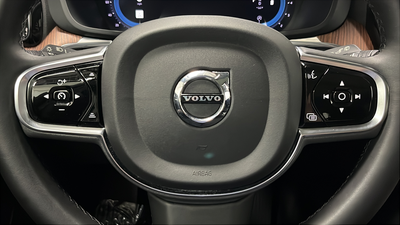 2024 Volvo XC60 B5 Plus Dark Theme