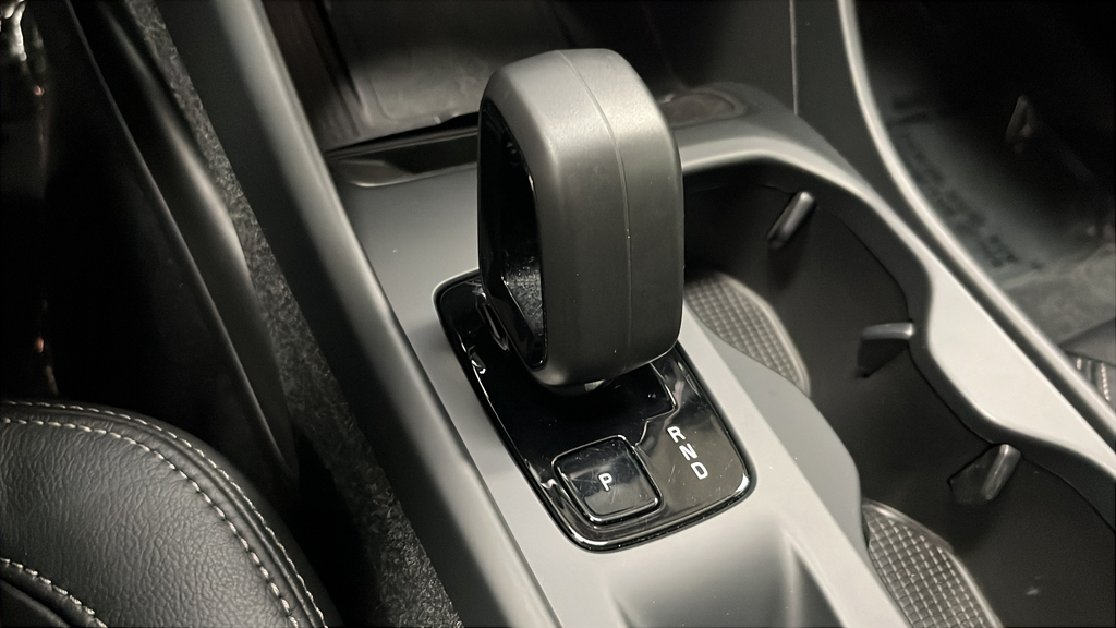 2024 Volvo XC40 B5 Core