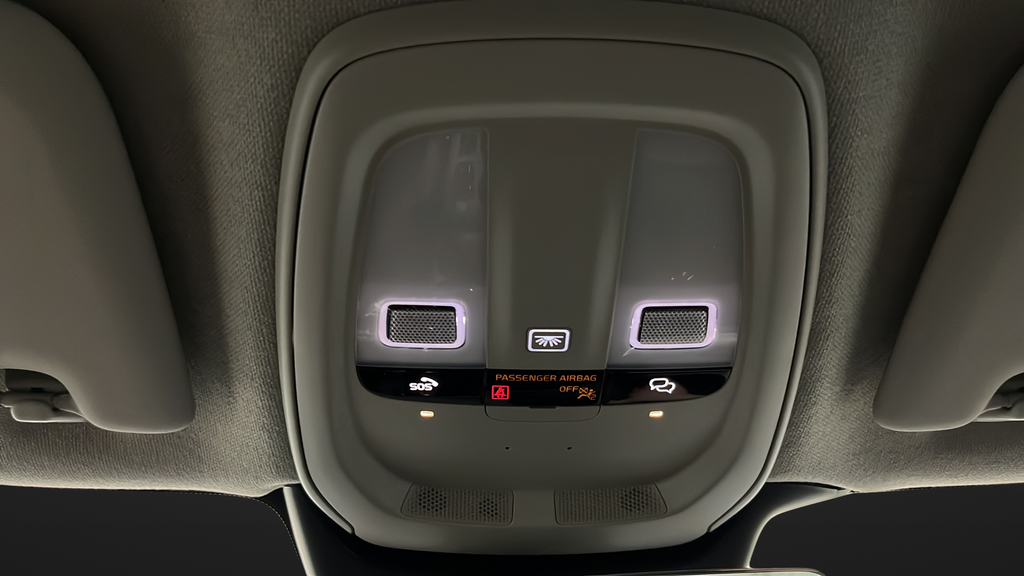 2024 Volvo XC40 B5 Core
