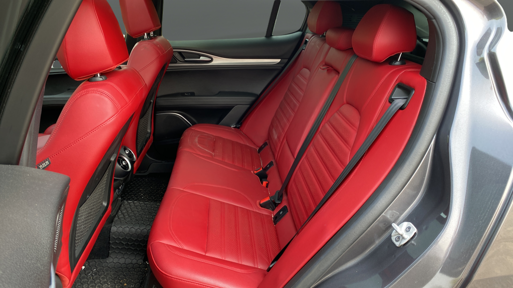 2022 Alfa Romeo Stelvio Veloce