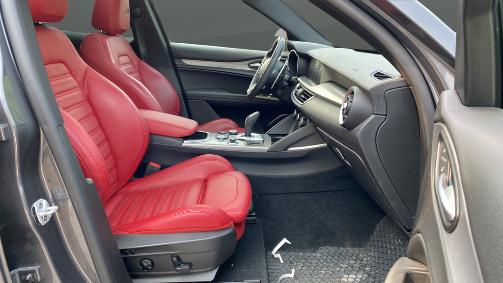 2022 Alfa Romeo Stelvio Veloce