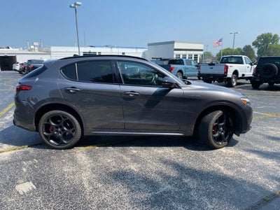 2022 Alfa Romeo Stelvio Veloce